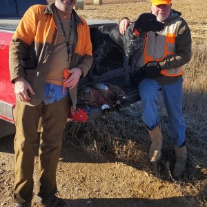 Me and dad 2022 pheas hunting.jpg